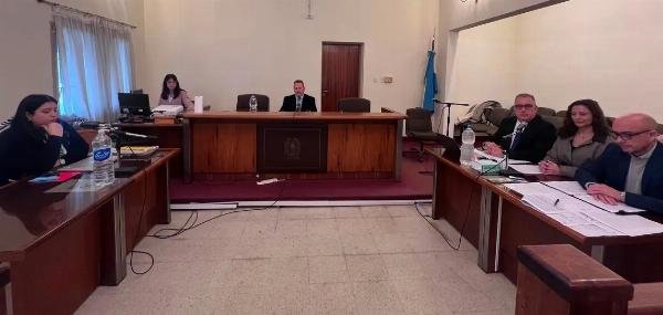 Juicio por jurados: condenaron por unanimidad a un padre acusado de abusar sexualmente de su hijo