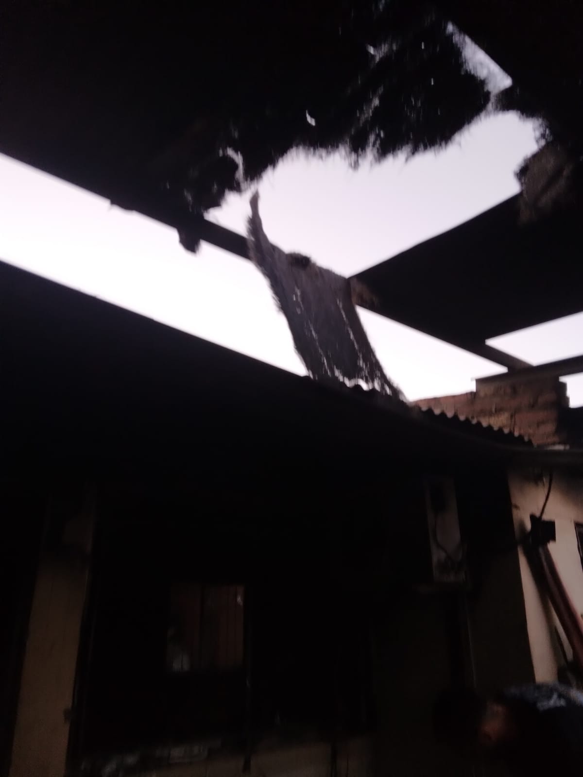 incendio casa perg3.jpg