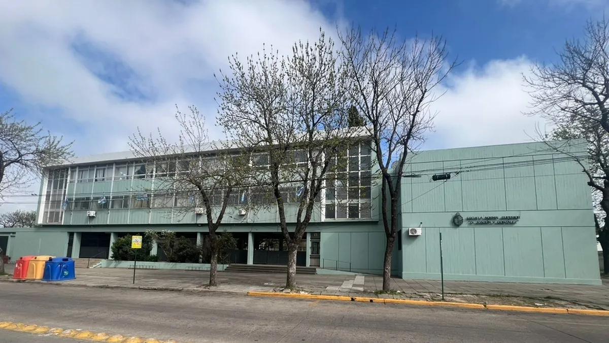 Instituto 122: Formación docente y técnica con calidad e inserción laboral asegurada