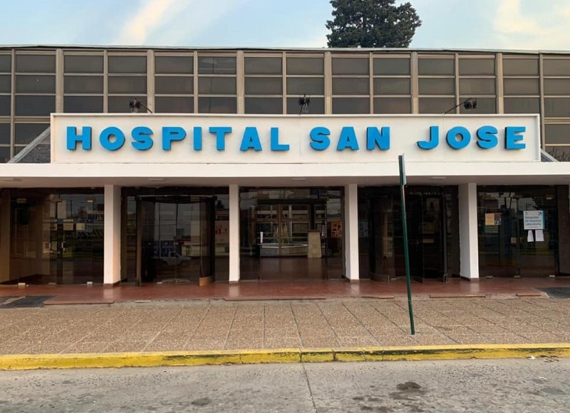 Paciente psiquiátrico sustrajo un vehículo en el Hospital San José y fue localizado en Salto