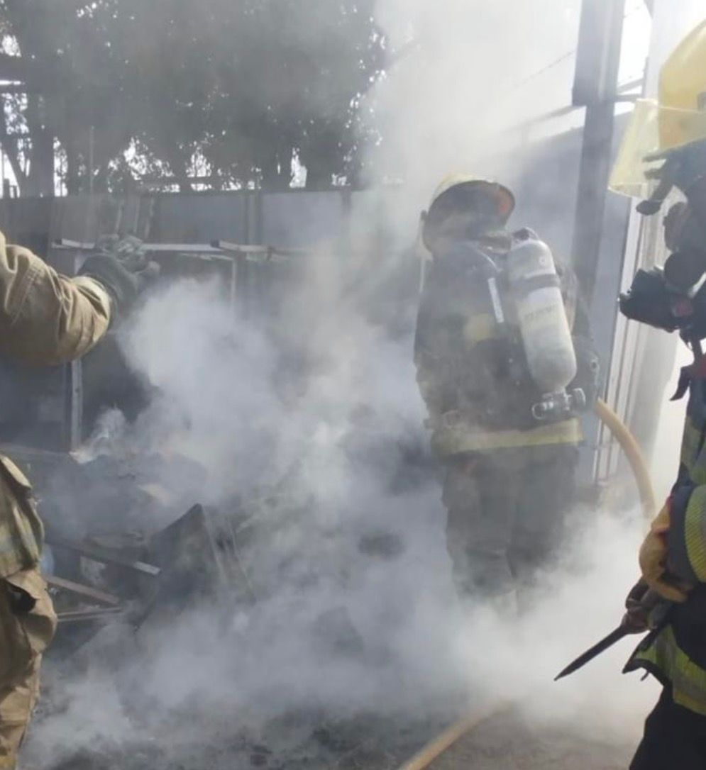 Sábado con intensa labor: bomberos voluntarios actuaron en dos incendios y evitaron daños mayores