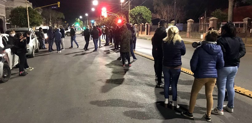 protesta-policia-minjpg
