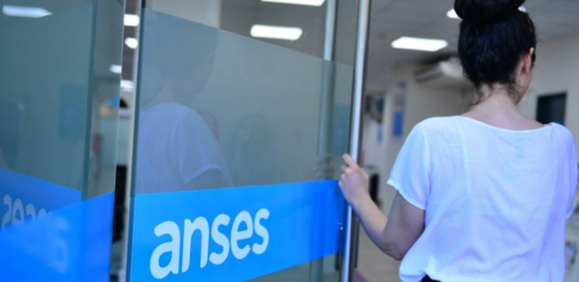 anses-mujer-puertajpg