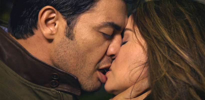 beso-parejajpg