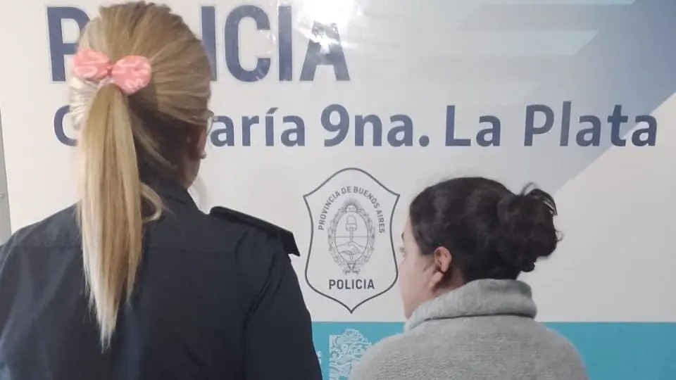 mujer-recapturadajpeg