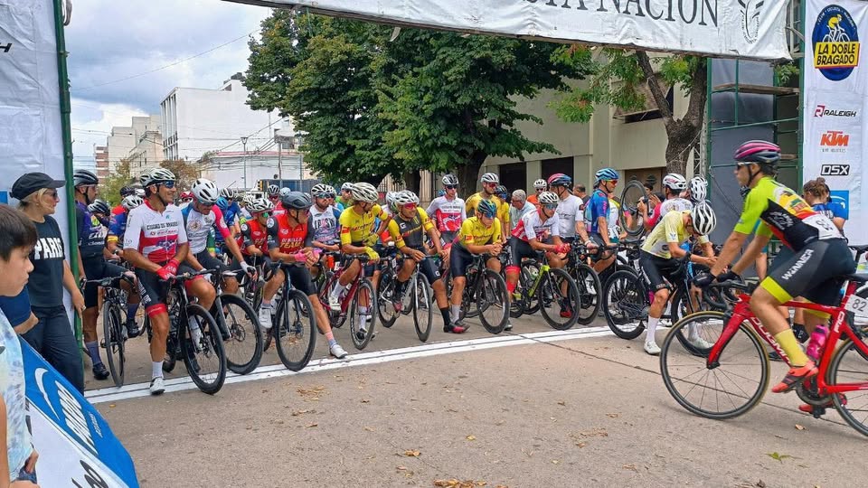 ciclistas-bragadojpg