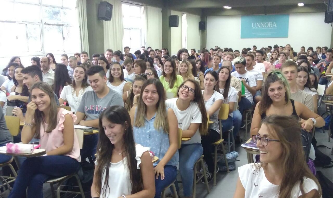 alumnos-unnobajpg