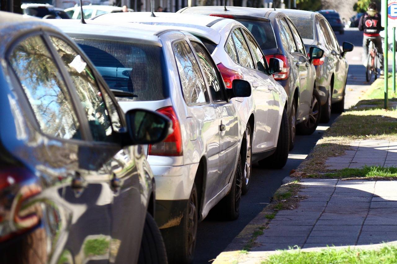 autos-estacionadosjpeg