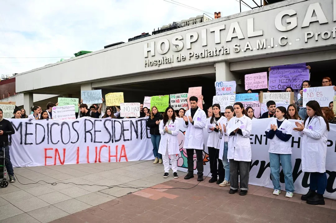 medicos-garrahanjpg-1
